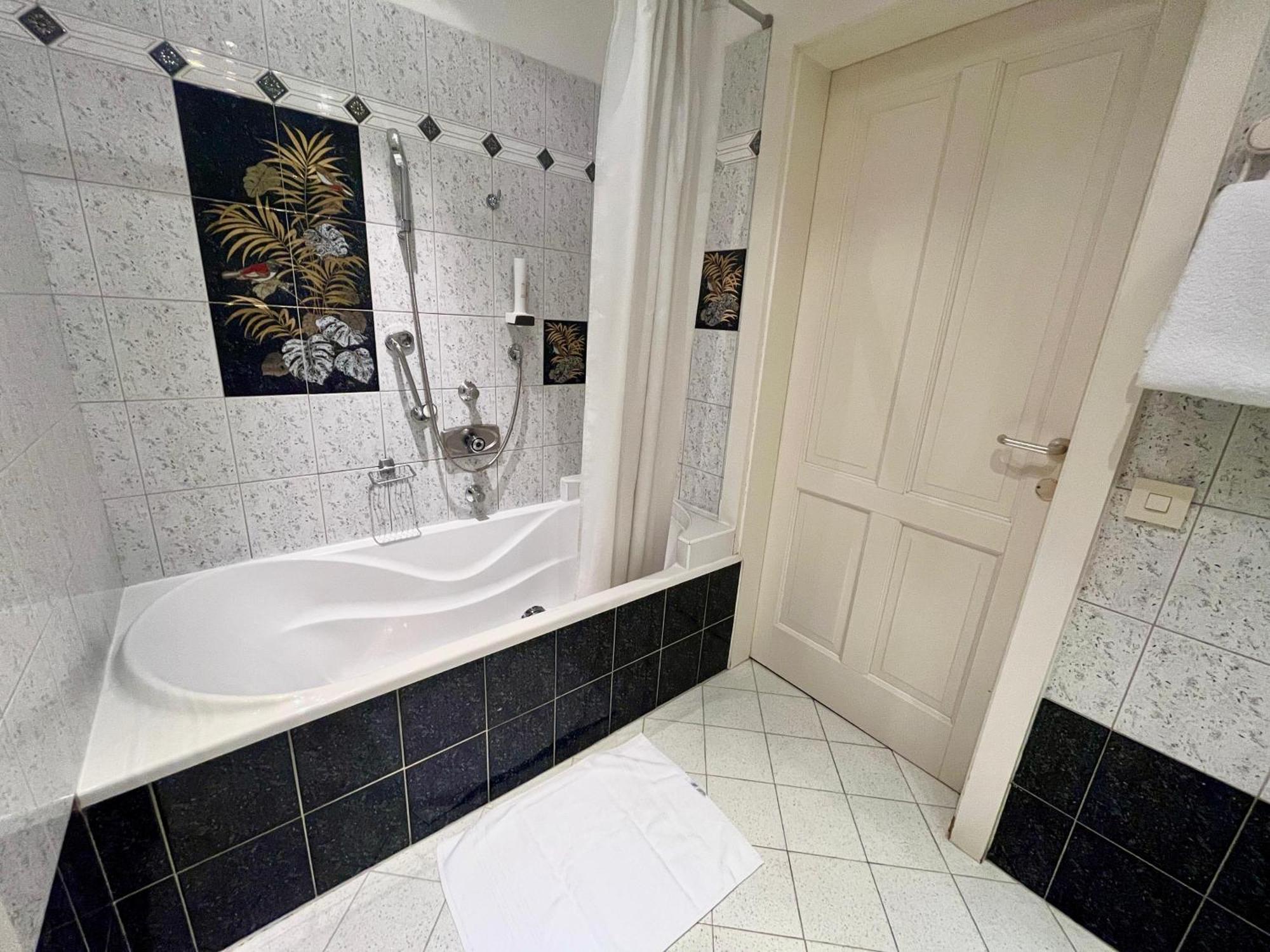 Hotel Attergauhof St. Georgen im Attergau Zewnętrze zdjęcie