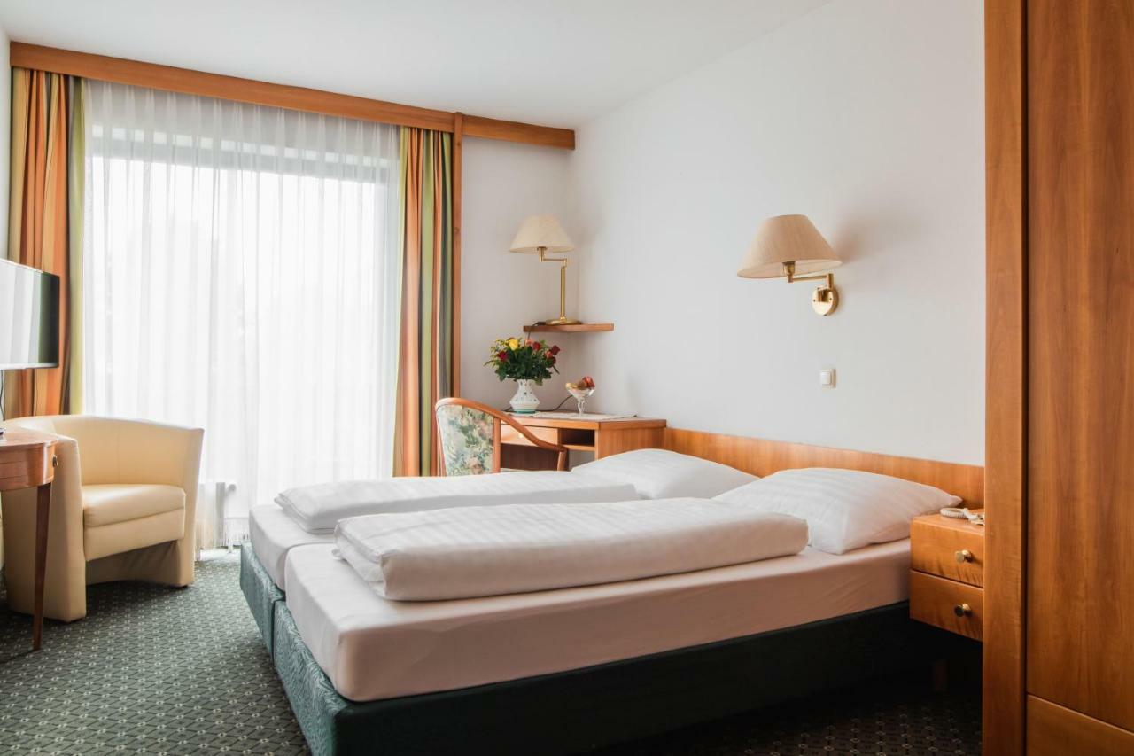 Hotel Attergauhof St. Georgen im Attergau Zewnętrze zdjęcie